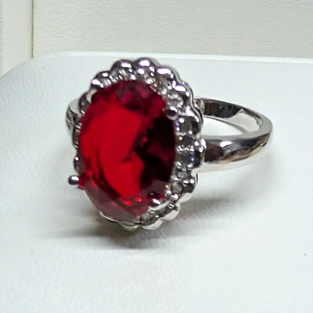 New 925 Marked Red Stone Halo Ring Plus‎ Size 9.5 SilverTone Oval Rhinestones